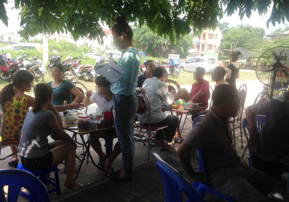 Ăn tiết canh - lợi ít, hại nhiều 