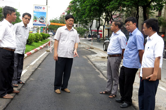 Kiểm tra tiến độ thực hiện Dự án Hệ thống thoát nước và xử lý nước thải T.P Thái Nguyên 