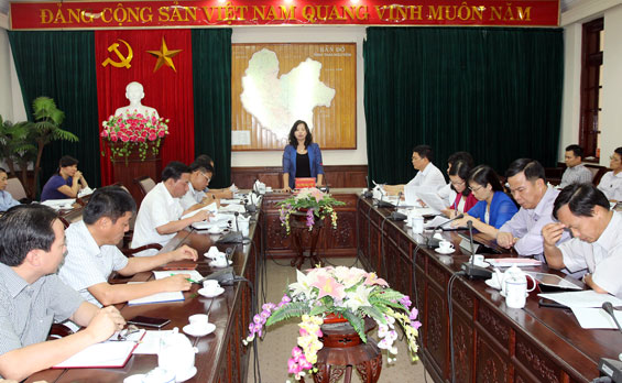 Bàn về việc bổ sung biên chế sự nghiệp năm 2015 