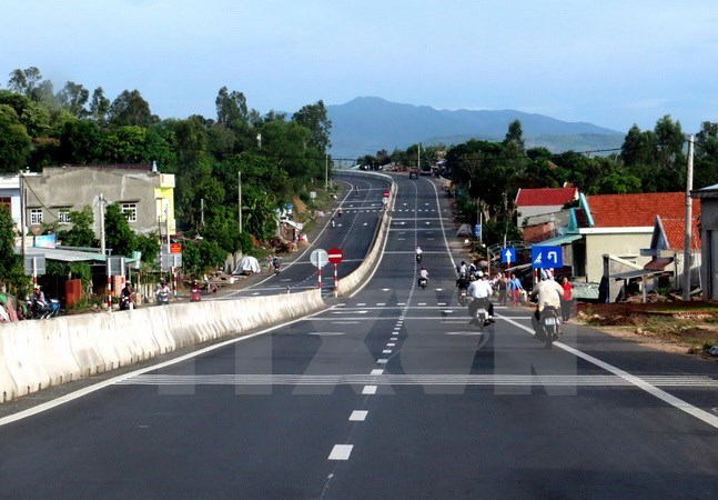 Bộ GTVT nói gì về dự án BOT Quốc lộ 1 lập dự toán “vống” ngàn tỷ?