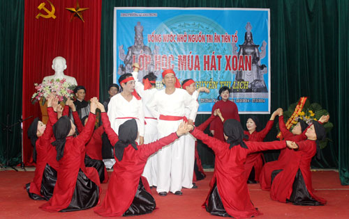 Bế giảng lớp học múa - hát Xoan 