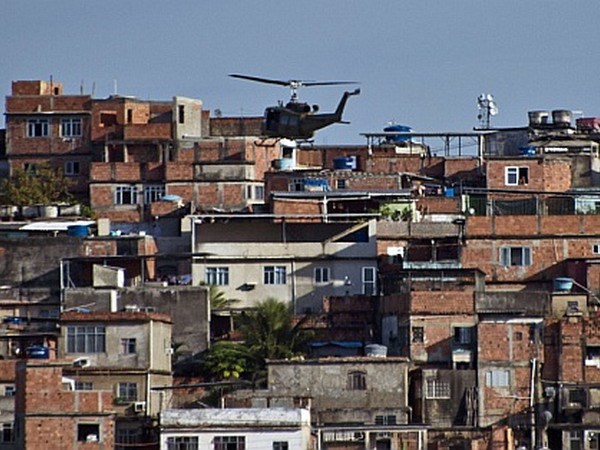 Brazil kiểm soát khu ổ chuột nguy hiểm nhất tại Rio