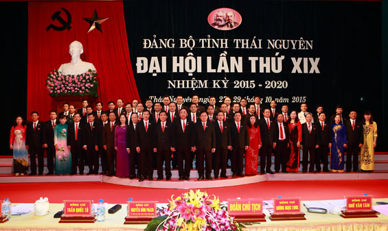Ra mắt Ban Chấp hành Đảng bộ tỉnh khóa XIX 