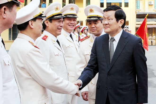 Chủ tịch nước chúc Tết chiến sĩ công an, Hội Chữ thập Đỏ
