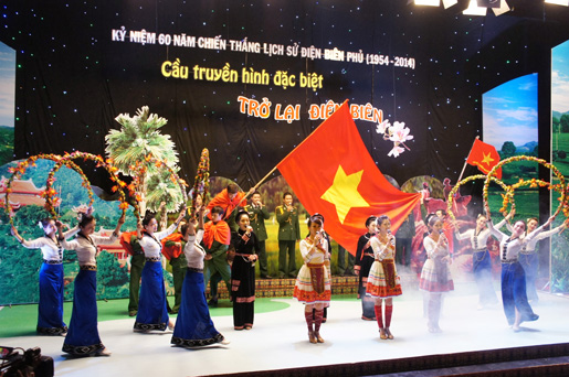 Cầu truyền hình đặc biệt “Trở lại Điện Biên” 