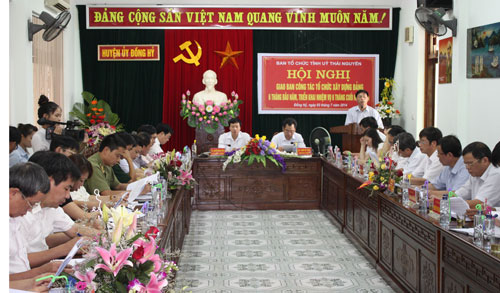 Cần chủ động trong công tác cán bộ 