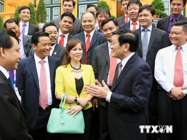 Chủ tịch nước gặp doanh nhân trẻ tiêu biểu được giải Sao Đỏ