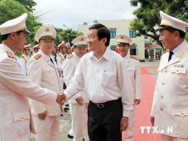 Chủ tịch nước Trương Tấn Sang thăm và làm việc tại Kon Tum