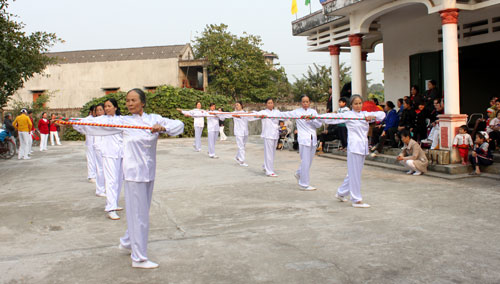 Cán bộ phải là người có đạo đức và trí tuệ 