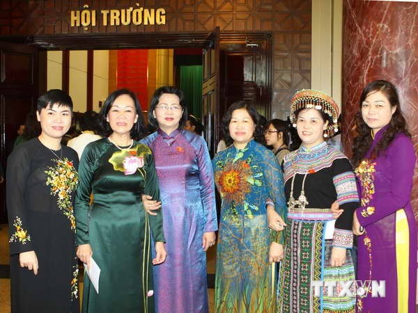 Chia sẻ kinh nghiệm tăng tỷ lệ nữ đại biểu trong cơ quan dân cử
