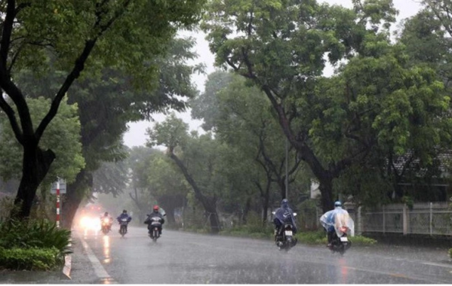 Ngày 22/4, nhiều khu vực có mưa dông, cảnh báo lốc sét, gió giật mạnh