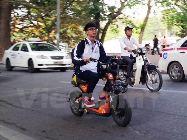 Bộ Tài chính đề xuất miễn lệ phí đăng ký với các loại xe máy điện
