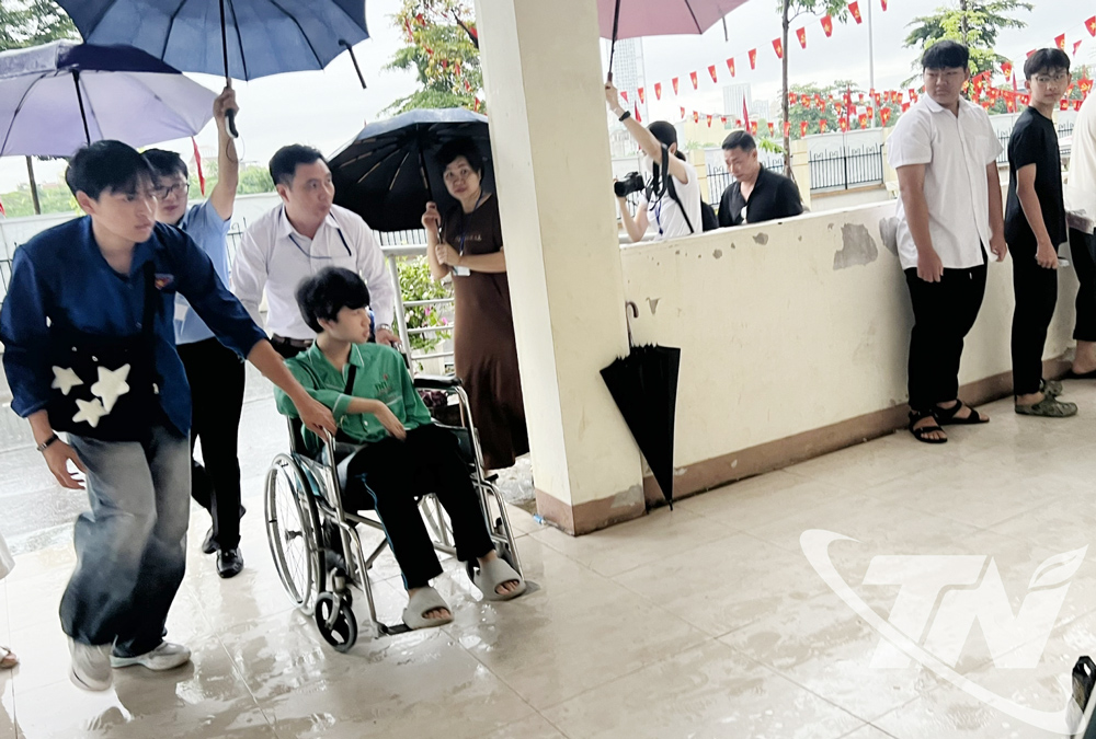 Chạm giấc mơ vào Trường Chuyên nhờ nghị lực