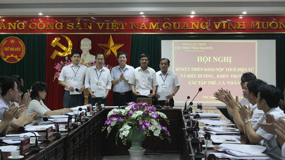 NHÂN KỶ NIỆM 70 NĂM NGÀY TRUYỀN THỐNG NGÀNH THUẾ VIỆT NAM (10-9)Không ngừng nâng cao chất lượng, hiệu quả công tác quản lý thuế 