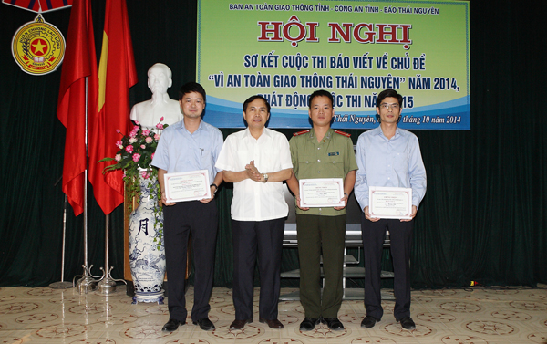 Đề xuất nhiều giải pháp phù hợp góp phần bảo đảm an toàn giao thông 