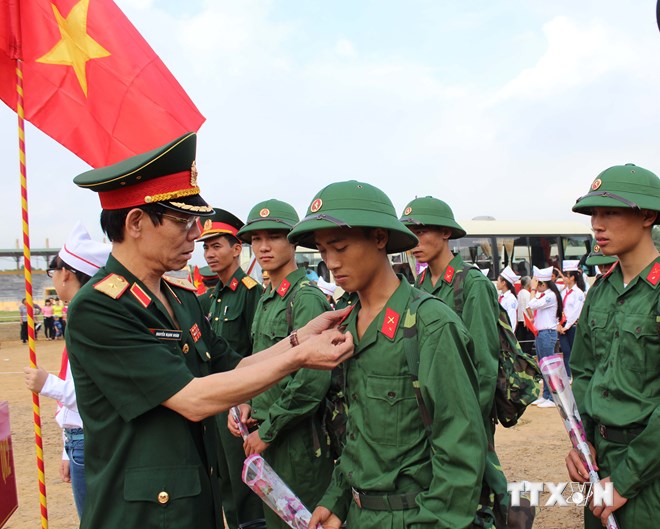 Đại biểu đề nghị kéo dài thời hạn nghĩa vụ quân sự lên 24 tháng