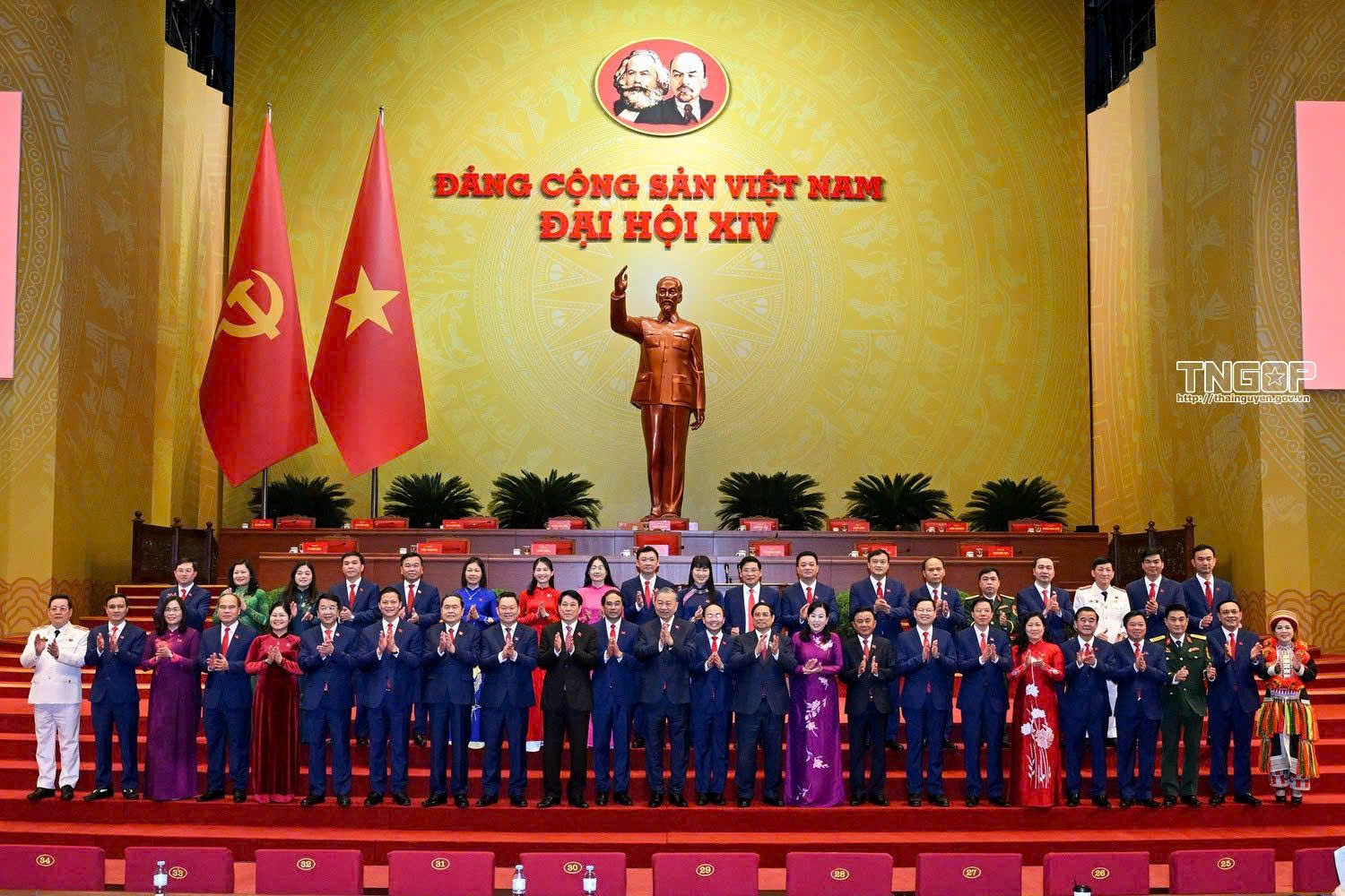 Đoàn đại biểu tỉnh Thái Nguyên dự Phiên khai mạc Đại hội đại biểu toàn quốc lần thứ XIV của Đảng và tham gia thảo luận tại tổ