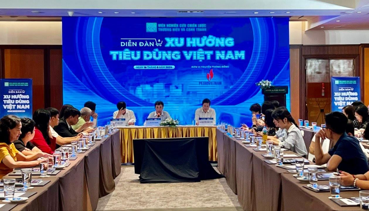 Người tiêu dùng Việt tiếp tục thắt chặt chi tiêu