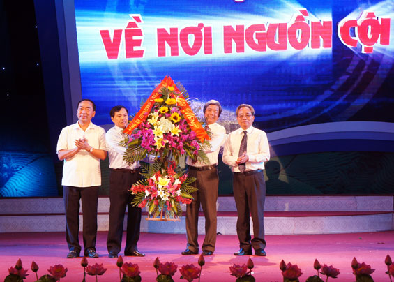 Giao lưu nghệ thuật “Về nơi nguồn cội” 