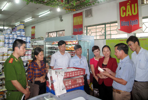HĐND tỉnh  Giám sát thực hiện Luật An toàn vệ sinh thực phẩm 