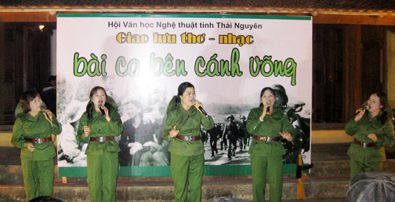 Giao lưu thơ - nhạc Bài ca bên cánh võng 