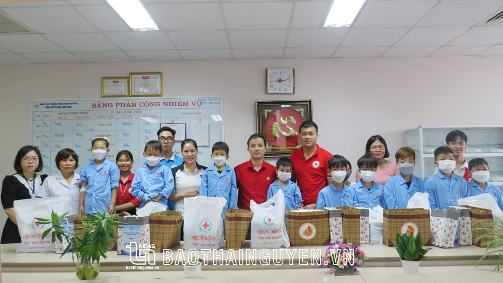 Nòng cốt trong các hoạt động nhân đạo