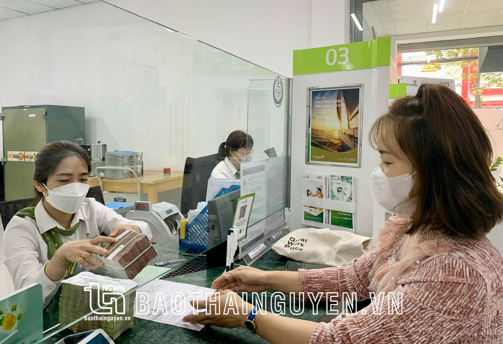 Lãi suất tiền gửi tăng: Cải thiện nguồn vốn huy động