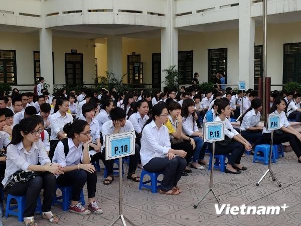 Hơn 900.000 thí sinh bắt đầu thi tốt nghiệp trung học phổ thông