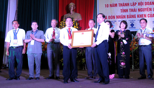 Hội Doanh nghiệp nhỏ và vừa tỉnh: Đón nhận Bằng khen của Thủ tướng Chính phủ 