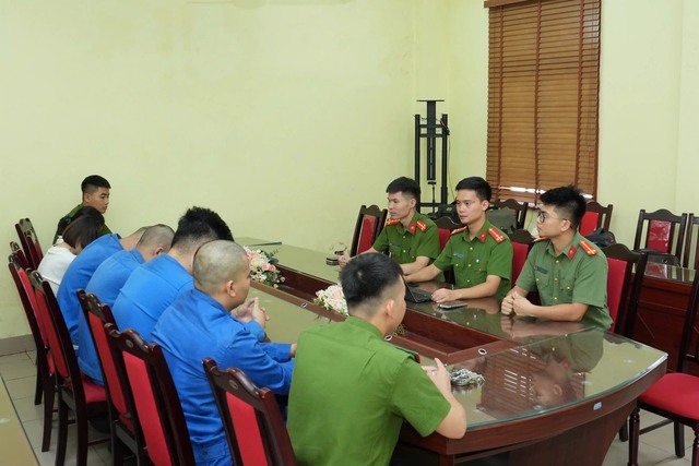 Khởi tố 6 bị can trong vụ ‘cô gái Samsung lây HIV cho 16 người’