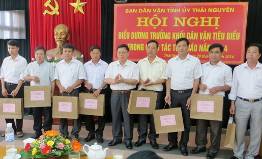 Biểu dương 50 Trưởng khối dân vận tiêu biểu trong công tác tôn giáo 