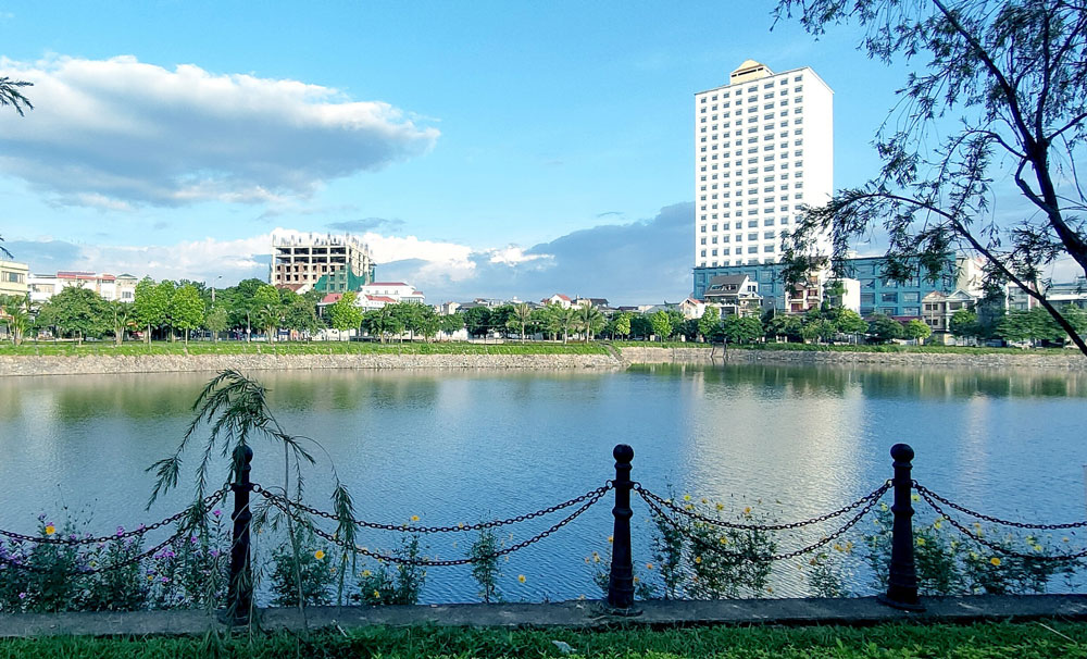 Cảm xúc thăng hoa từ con đường, góc phố