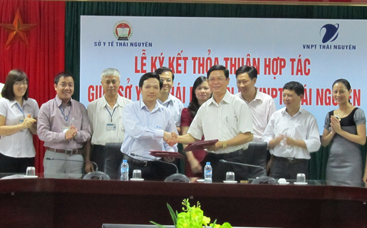 Ký kết thỏa thuận hợp tác về cung cấp và sử dụng dịch vụ viễn thông - công nghệ thông tin 