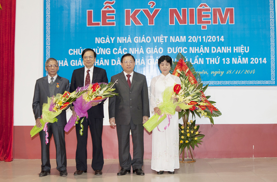Đại học Thái Nguyên: Kỷ niệm Ngày Nhà giáo Việt Nam, đón nhận các phần thưởng cao quý 