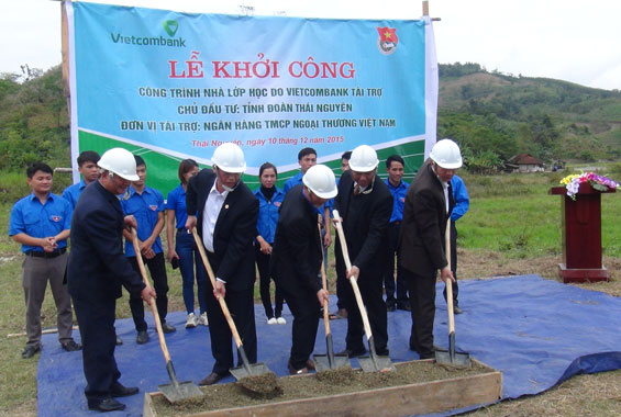 Vietcombank tài trợ gần 3,5 tỷ đồng xây dựng các điểm trường