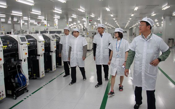 Lãnh đạo tỉnh thăm Công ty TNHH Samsung Electro - Mechanics Vietnam 