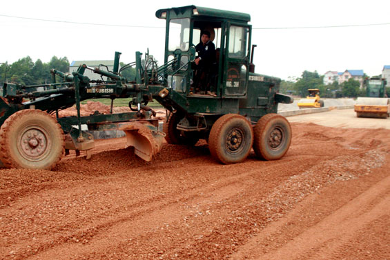Khẩn trương hoàn thành tuyến đường 47m đoạn kết nối với Khu công nghiệp Yên Bình