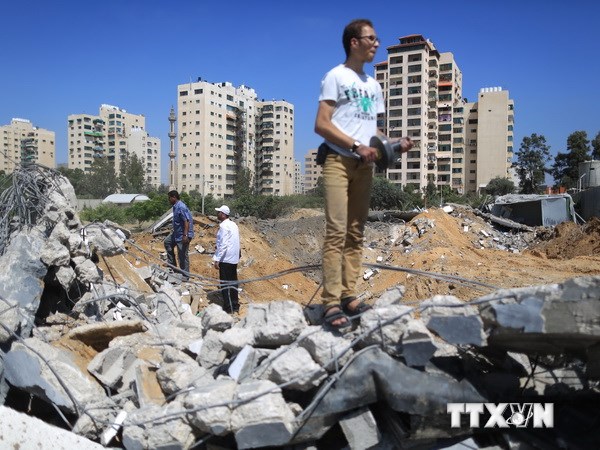 Máy bay Israel không kích làm 2 chiến binh Palestine thiệt mạng