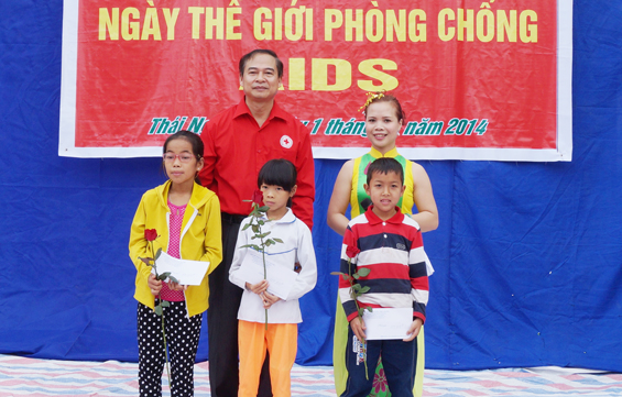 Hội Chữ thập đỏ tỉnh: Mít tinh hưởng ứng ngày thế giới phòng chống AIDS 