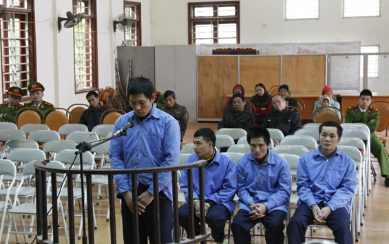 Chém người vì két bia