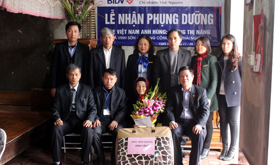Nhận phụng dưỡng 4 Mẹ Việt Nam anh hùng 