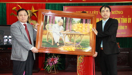 Phát triển kinh tế góp phần xây dựng quê hương