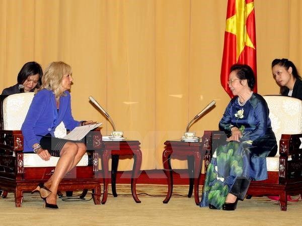 Phó Chủ tịch nước tiếp Phu nhân Phó Tổng thống Hoa Kỳ