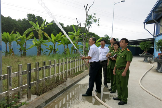 Kiểm tra công tác phòng cháy chữa cháy tại các đơn vị, doanh nghiệp 