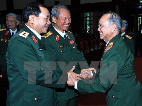 Quân ủy Trung ương gặp mặt truyền thống 70 năm thành lập Quân đội