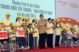 Quyên góp hơn 10 tỷ đồng cho quỹ bảo trợ trẻ khuyết tật