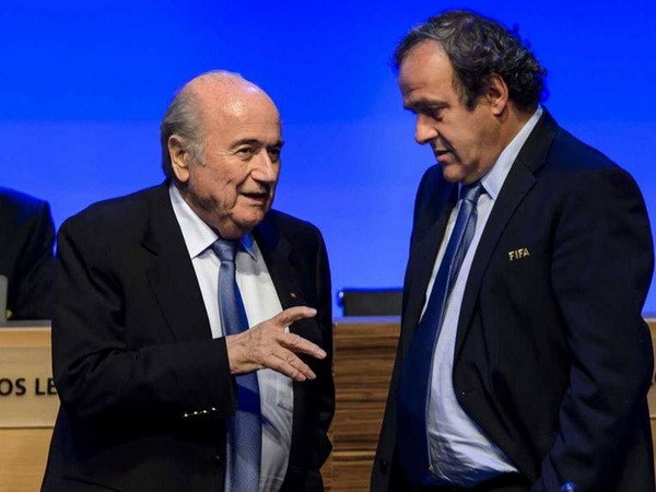 Sepp Blatter, Michel Platini bị cấm tham gia bóng đá trong 8 năm