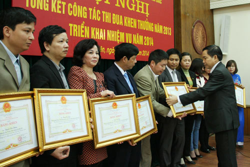 Cụm thi đua 7 tỉnh trung du và miền núi phía Bắc: Triển khai nhiệm vụ công tác thi đua - khen thưởng năm 2014 