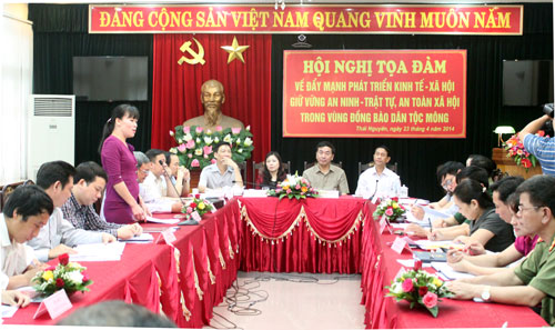 Toạ đàm về đẩy mạnh phát triển kinh tế vùng đồng bào dân tộc Mông 