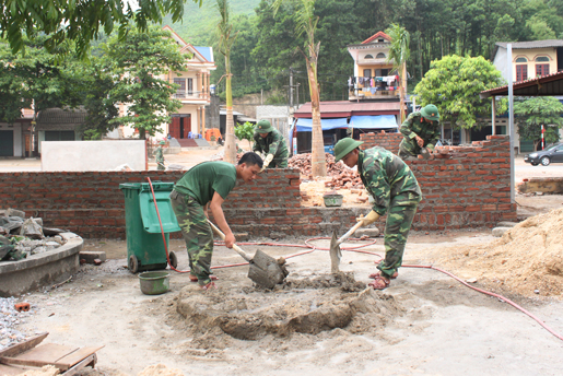 Thắm tình đoàn kết quân dân 